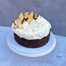 Load image into Gallery viewer, Spiced poached pear and chocolate cake