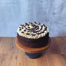 Load image into Gallery viewer, Chocolate Stout cake
